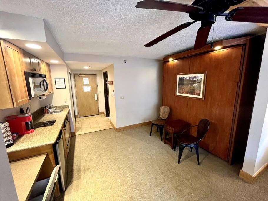 Mt Cb Mountain Side With King Bed, Hot Tub, Pool & Kitchen! Crested Butte Bagian luar foto